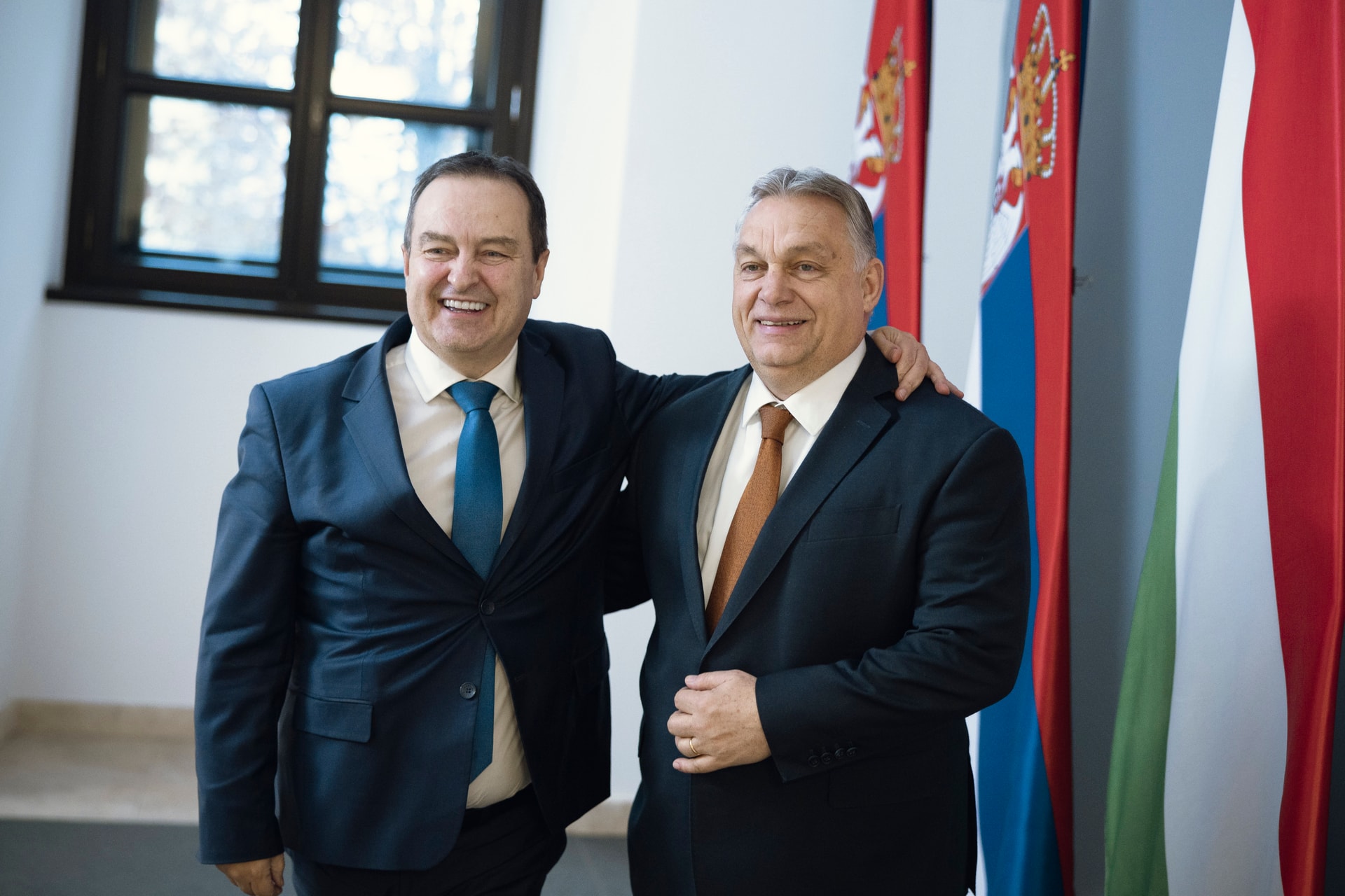Magyarország és Szerbia is közvetlenül és súlyosan érzi a háború és a migráció hatásait