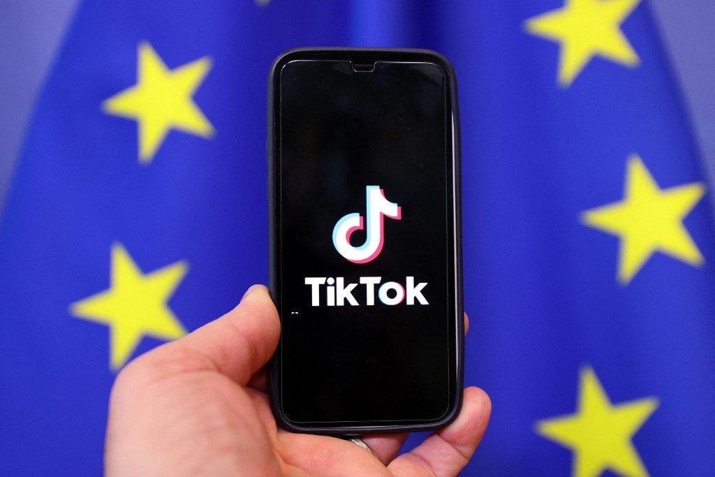Sértheti az uniós szabályokat a TikTok függőséget okozó kialakítása