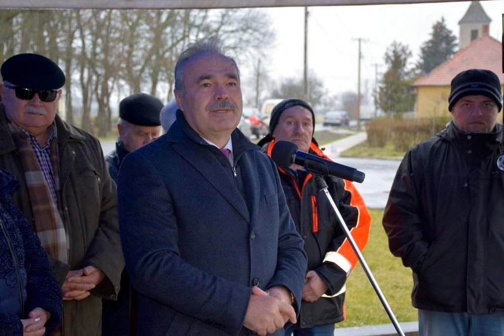 Az agrárminiszter is aláírta a földadó ellen indított online petíciót + VIDEÓ