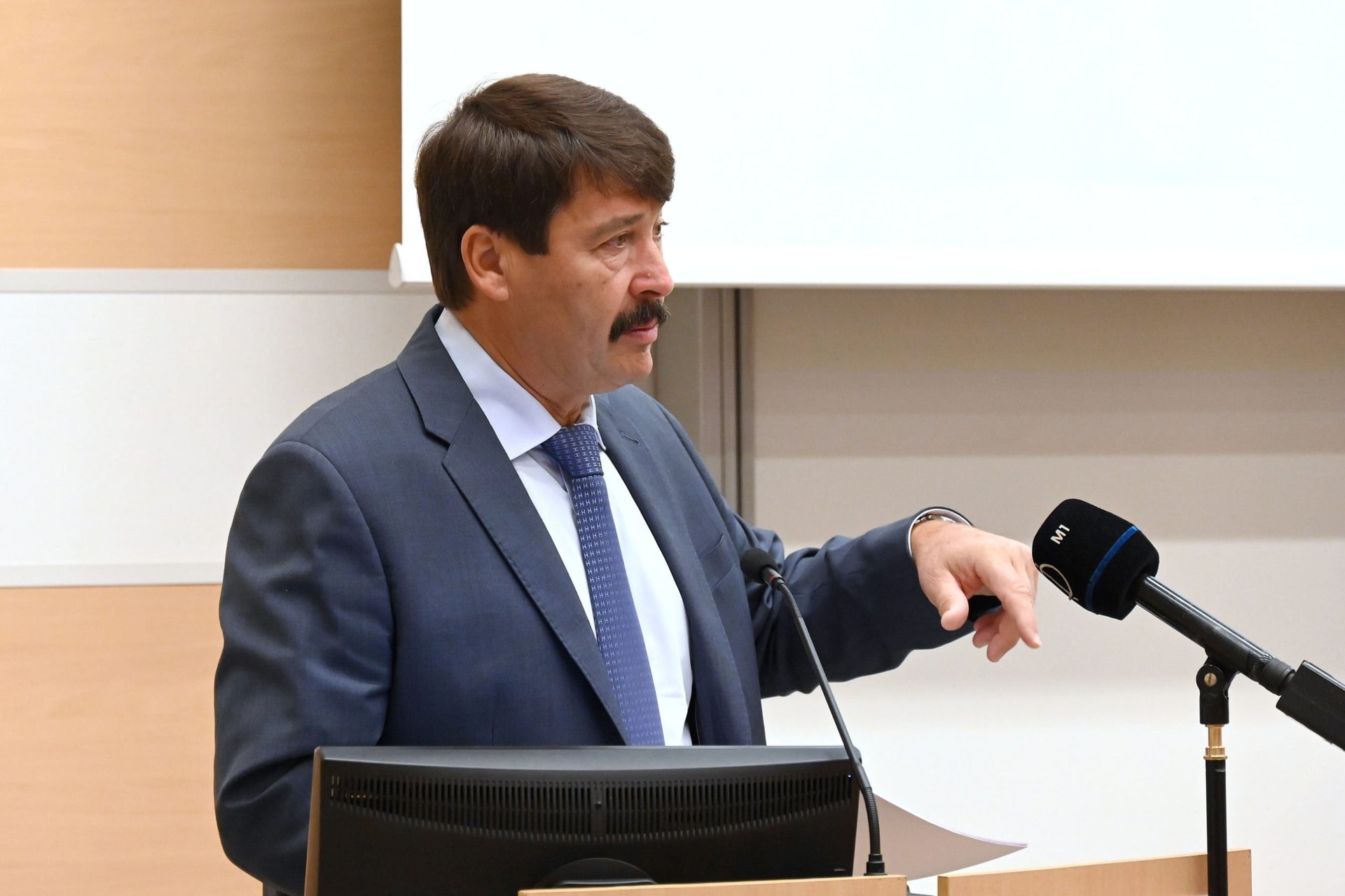 Áder János: Ideológiai alapon nem lehet energiapolitikát folytatni