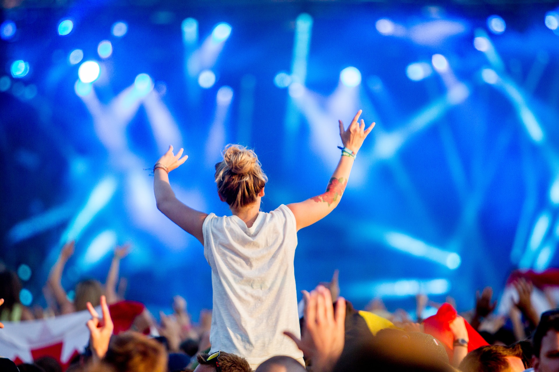 Ötszáz négyzetméteres ledfalat állítottak fel a Balaton Sound nagyszínpadán