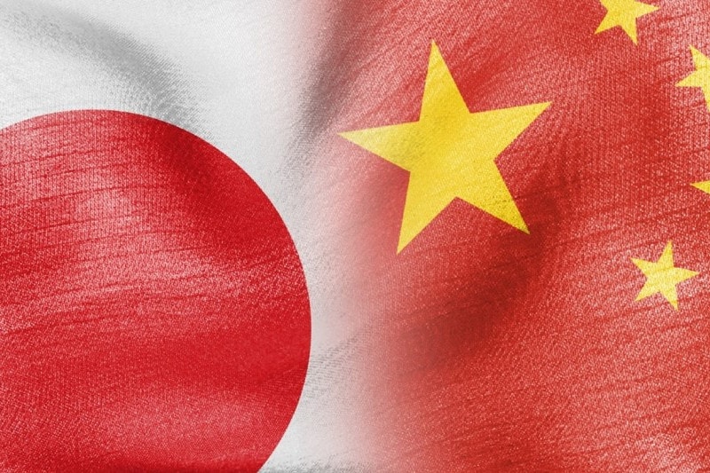 Négy év után most először folytat biztonsági tárgyalásokat Japán és Kína