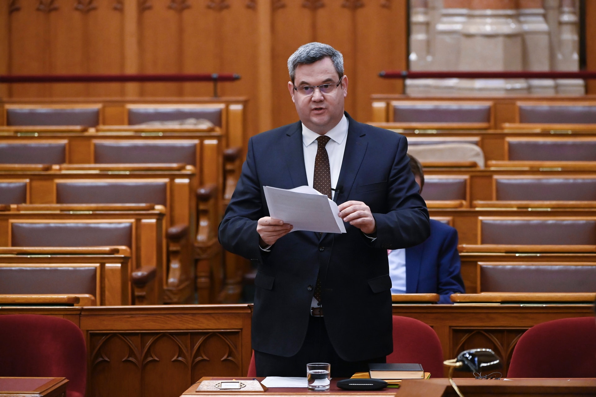 Takács Péter: Biztosítani kell a biztonságos betegellátást