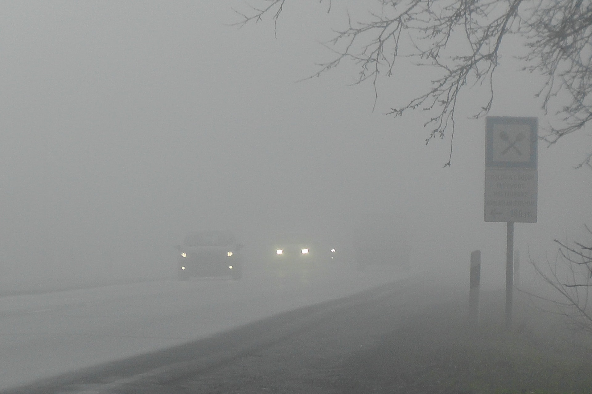 Ónos esőre figyelmeztet a meteorológiai szolgálat csütörtökön