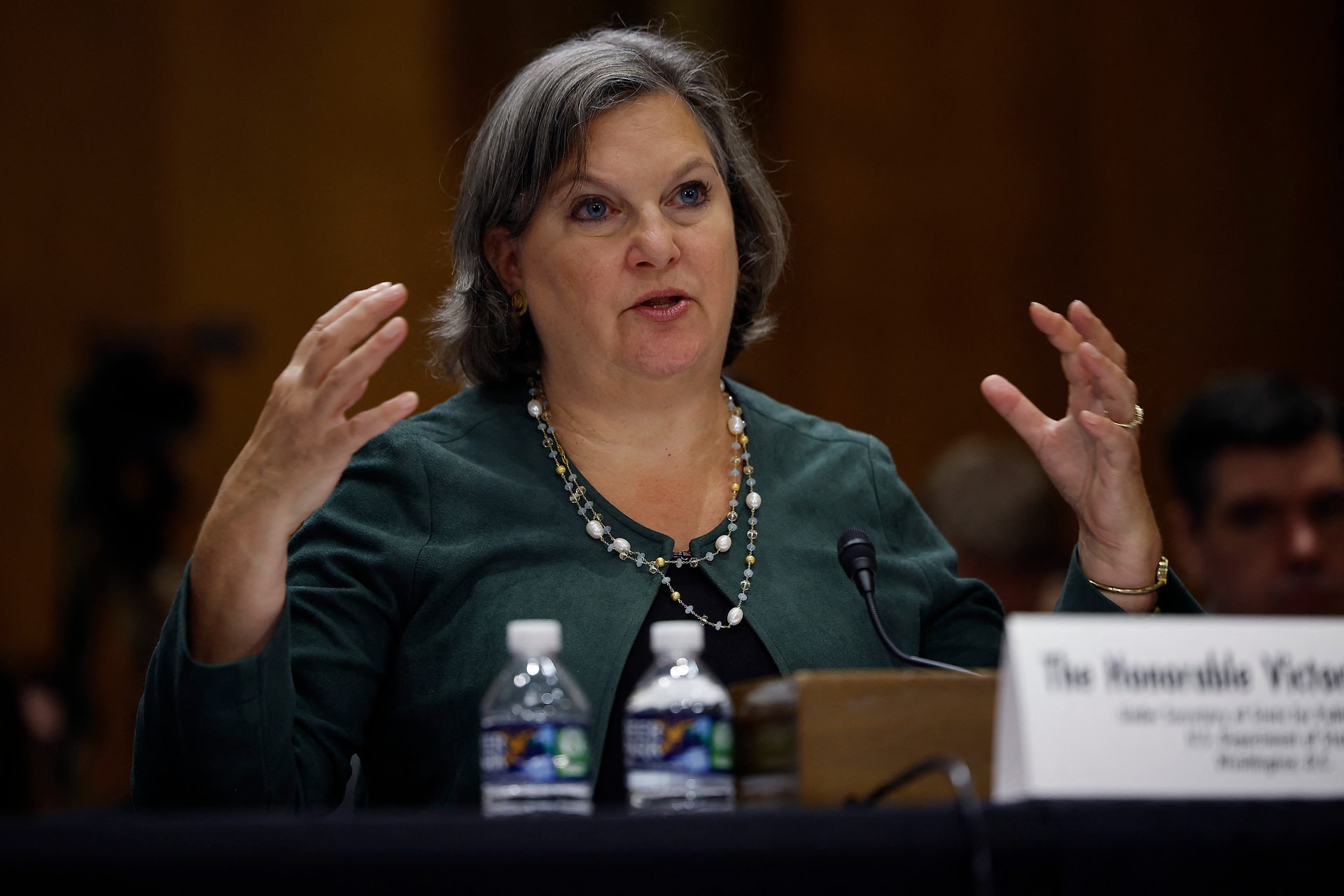 Nuland: A Nyugat utasította Zelenszkijt, hogy ne kössön békét Isztambulban