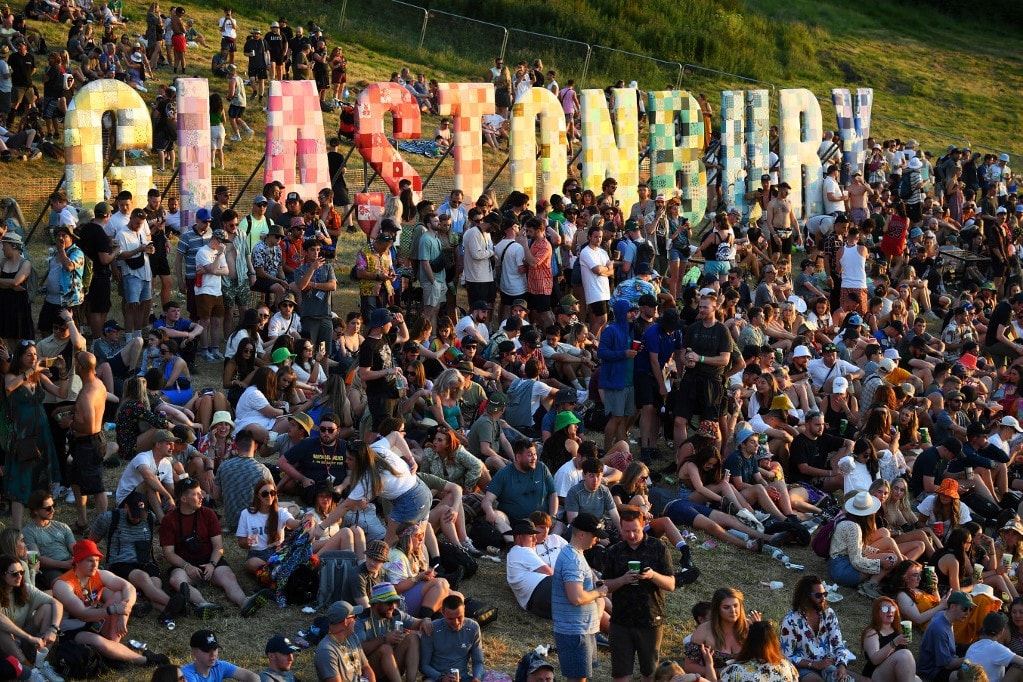 Az Arctic Monkeys és a Guns N' Roses is fellép az idei Glastonbury fesztiválon