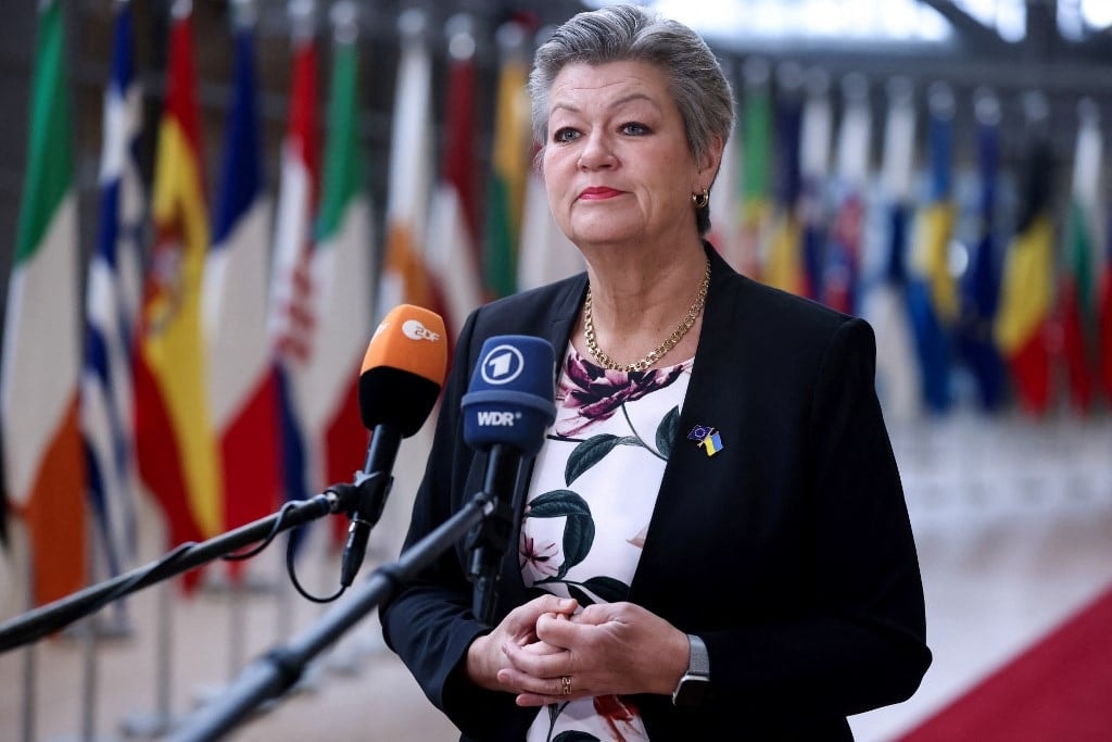 Uniós biztos: A migrációs csomag elfogadása bizonyíthatja, hogy az EU kész megbirkózni a legnagyobb kihívásokkal