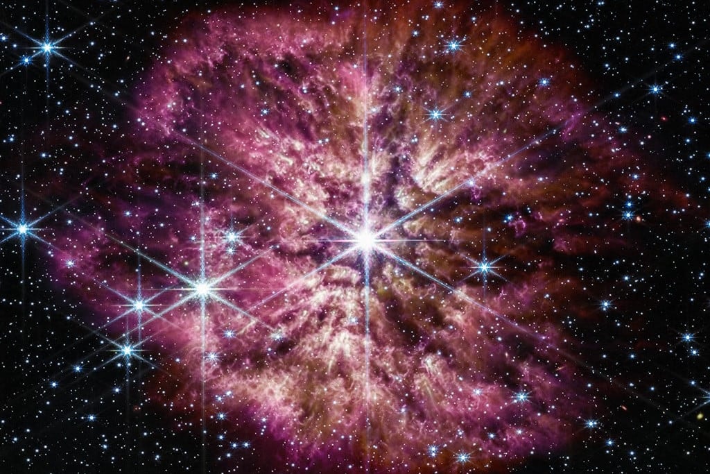 Fogják a fejüket a NASA tudósai: olyan fényes egy kozmikus objektum, hogy ellentmond a fizika törvényeinek