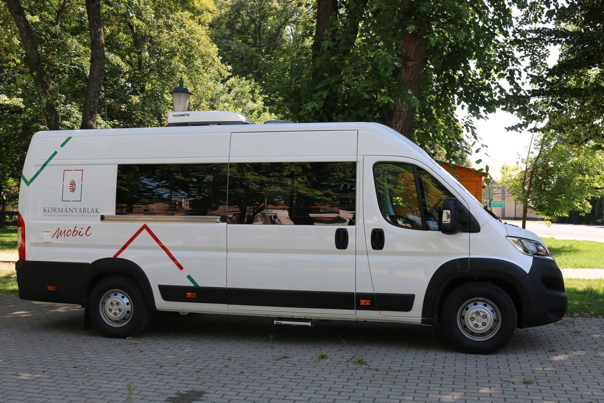 Áprilistól kormányablakbusz látja el Pacsa környékén az ügyfeleket