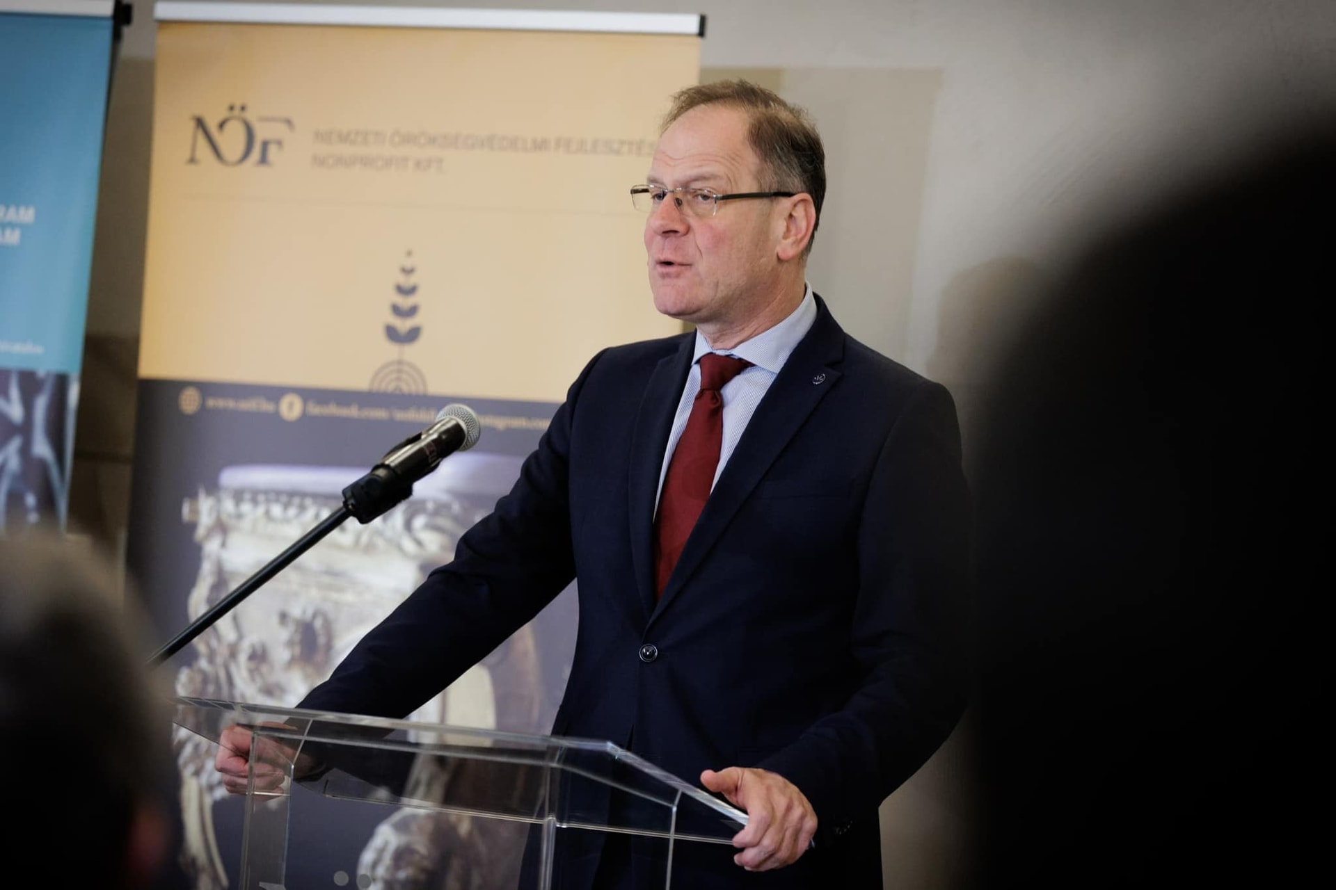 Navracsics Tibor: Az EKF-programsorozat esélyt ad a bemutatkozásra Európa nyilvánossága előtt