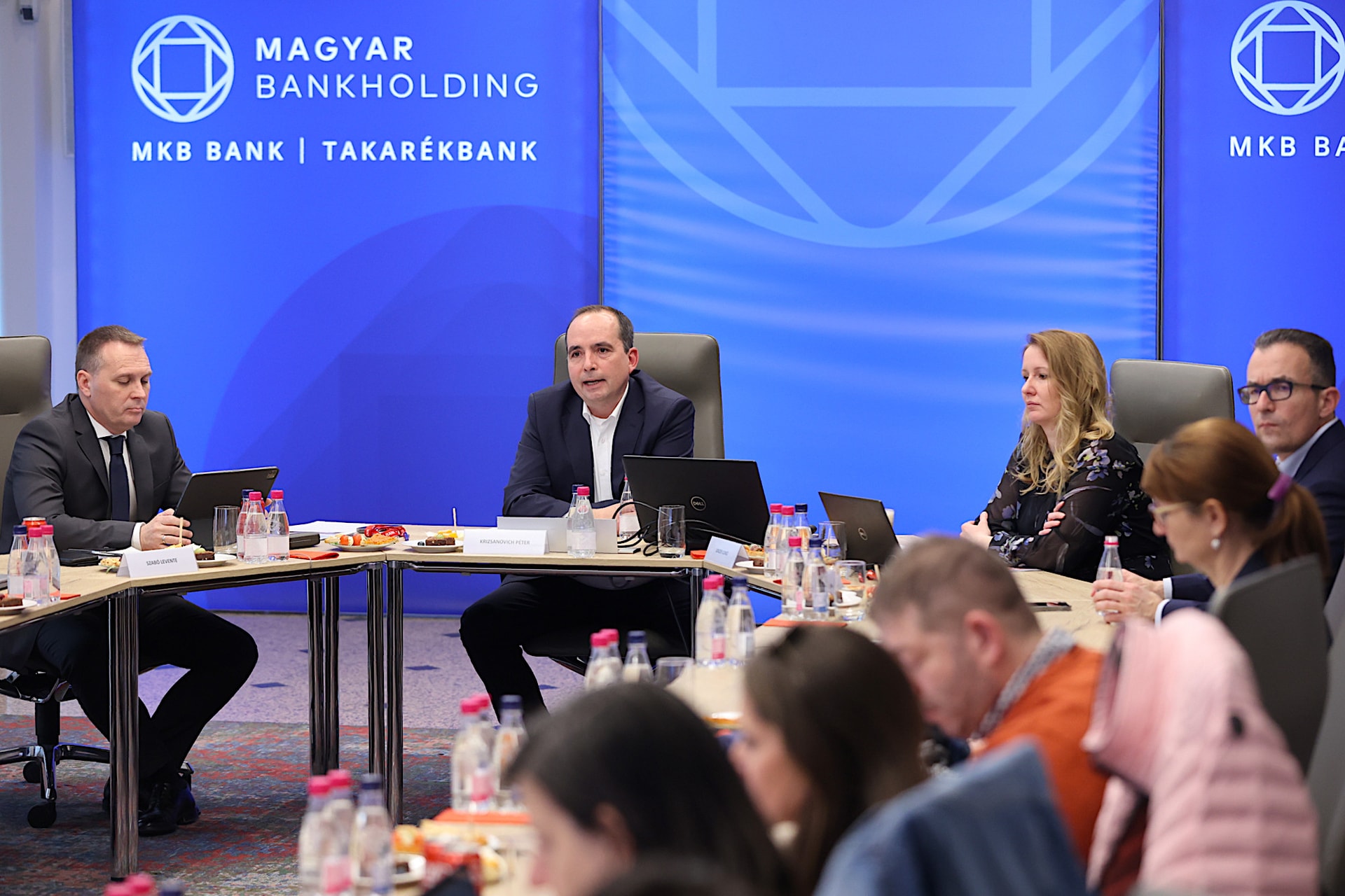 Erős piaci pozíciókkal készül a fúzióra az MKB
