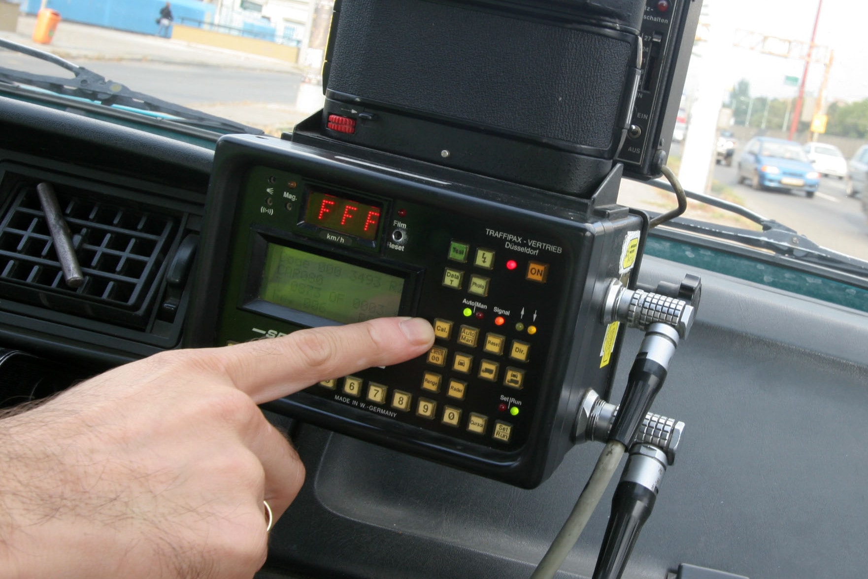 Traffipax buktatta le az autótolvajt
