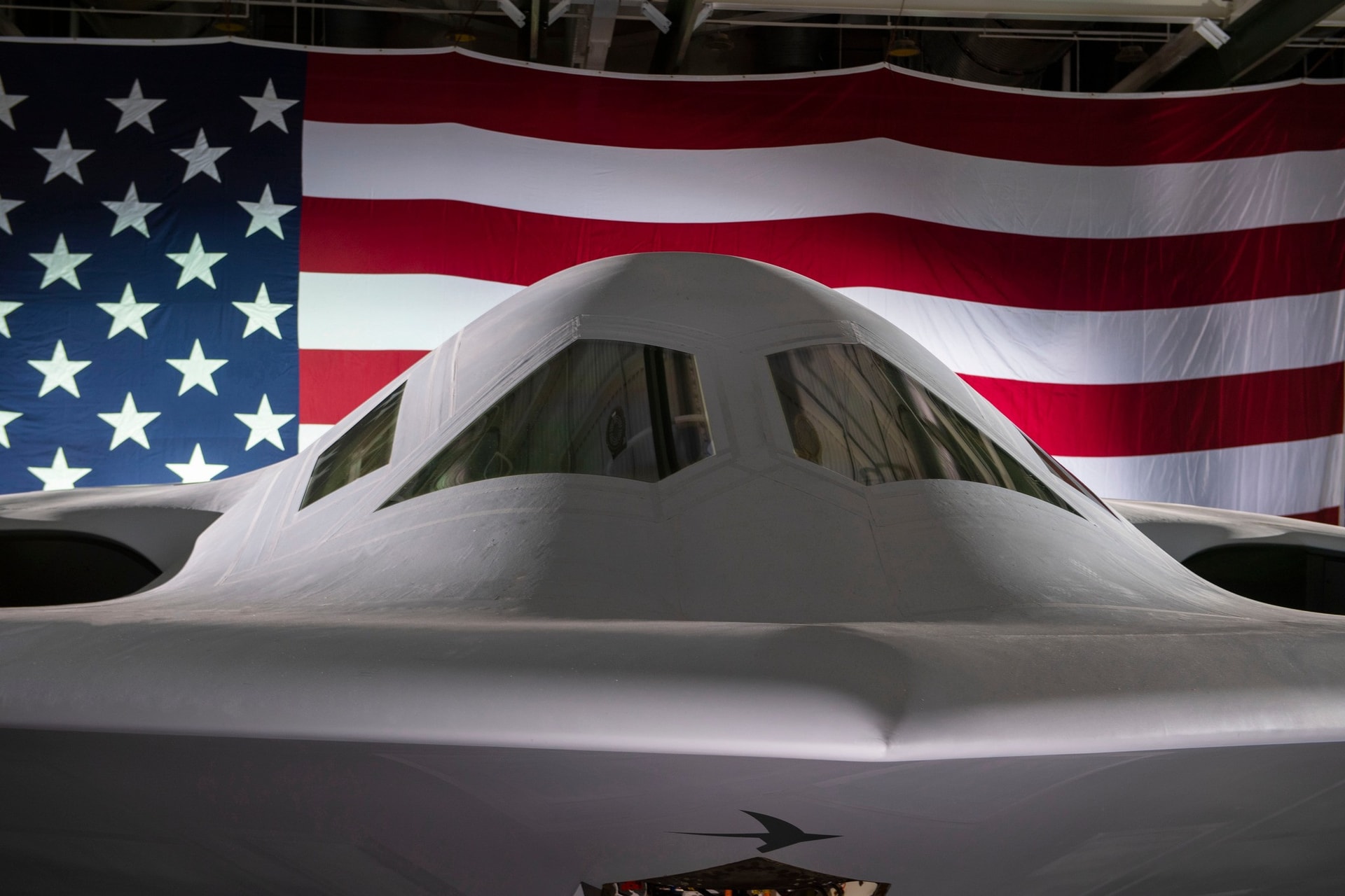 Futurisztikus fotók a B-21 Raiderről