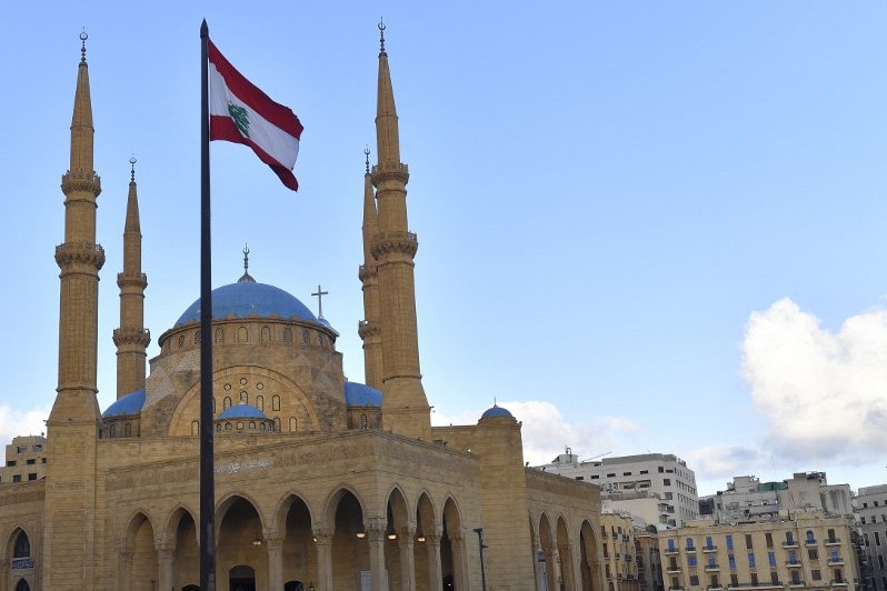 Libanon megkezdte egyes szíriai menekültek hazatoloncolását