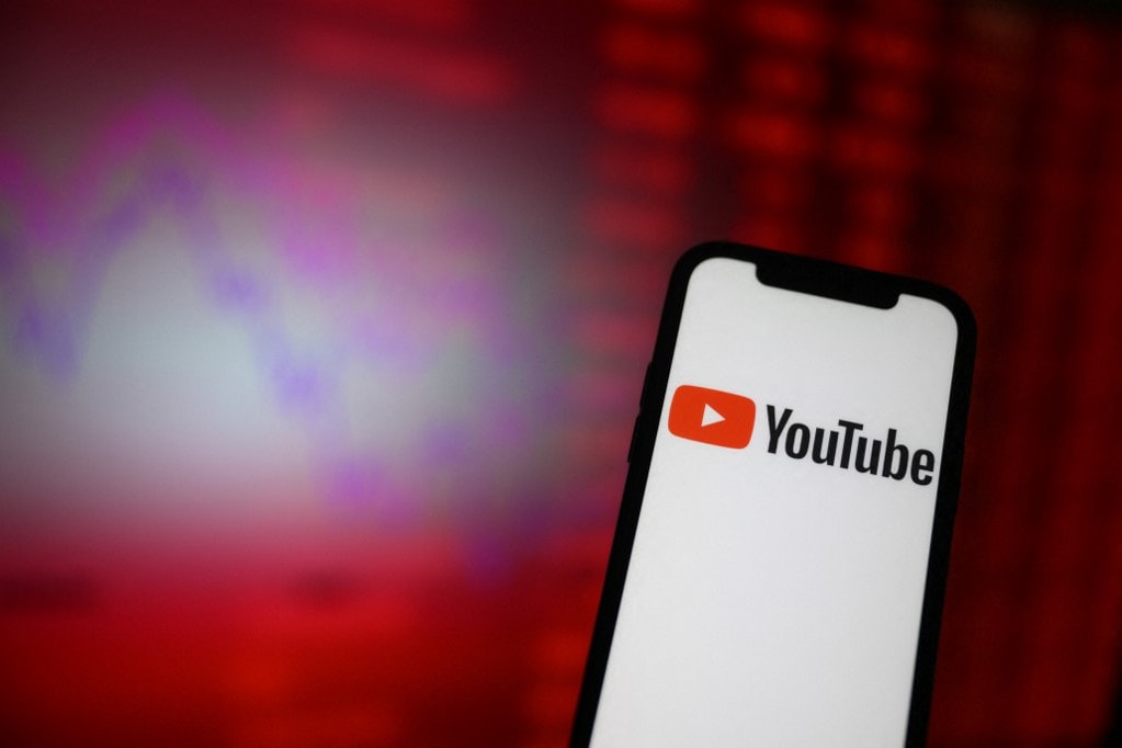 Erotikus filmet vetített egy hacker egy reklámkijelzőn Bagdadban, ezért az összeset lekapcsolták