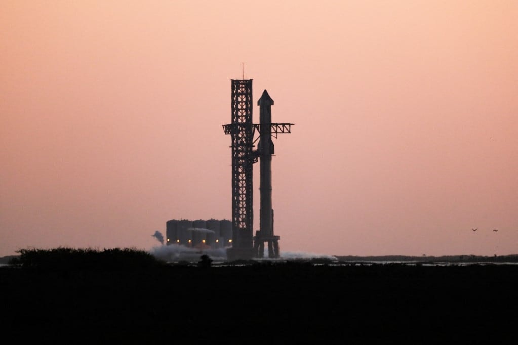 Kék örvény tűnt fel az égbolton egy SpaceX-rakéta kilövése után