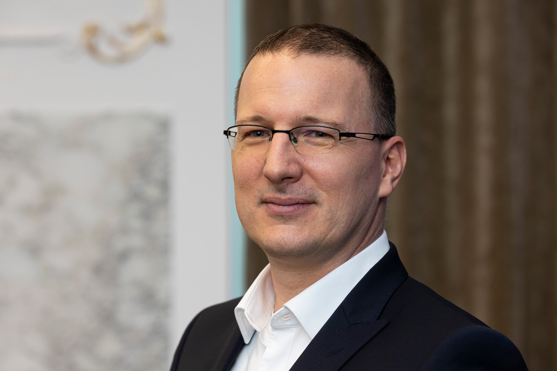 Az MBH Bank kitekint a nemzetközi piacra – INTERJÚ Egerszegi Ádámmal