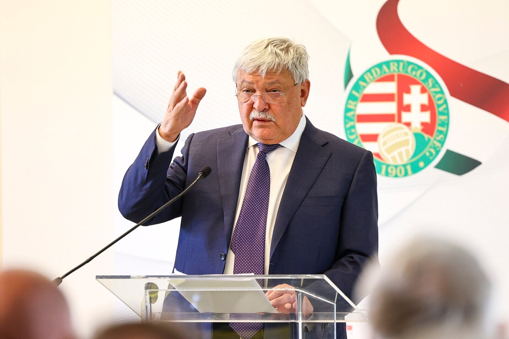 Csányi Sándor az UEFA kincstárnoka lesz