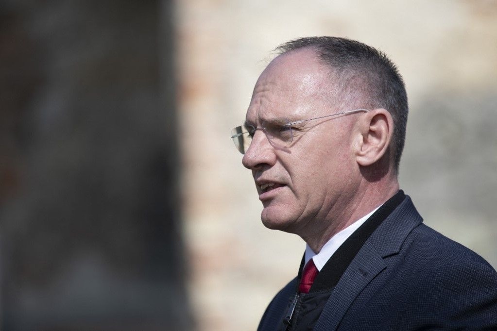 Az osztrák belügyminiszter az EU külső határainak megerősítését sürgette Bukarestben
