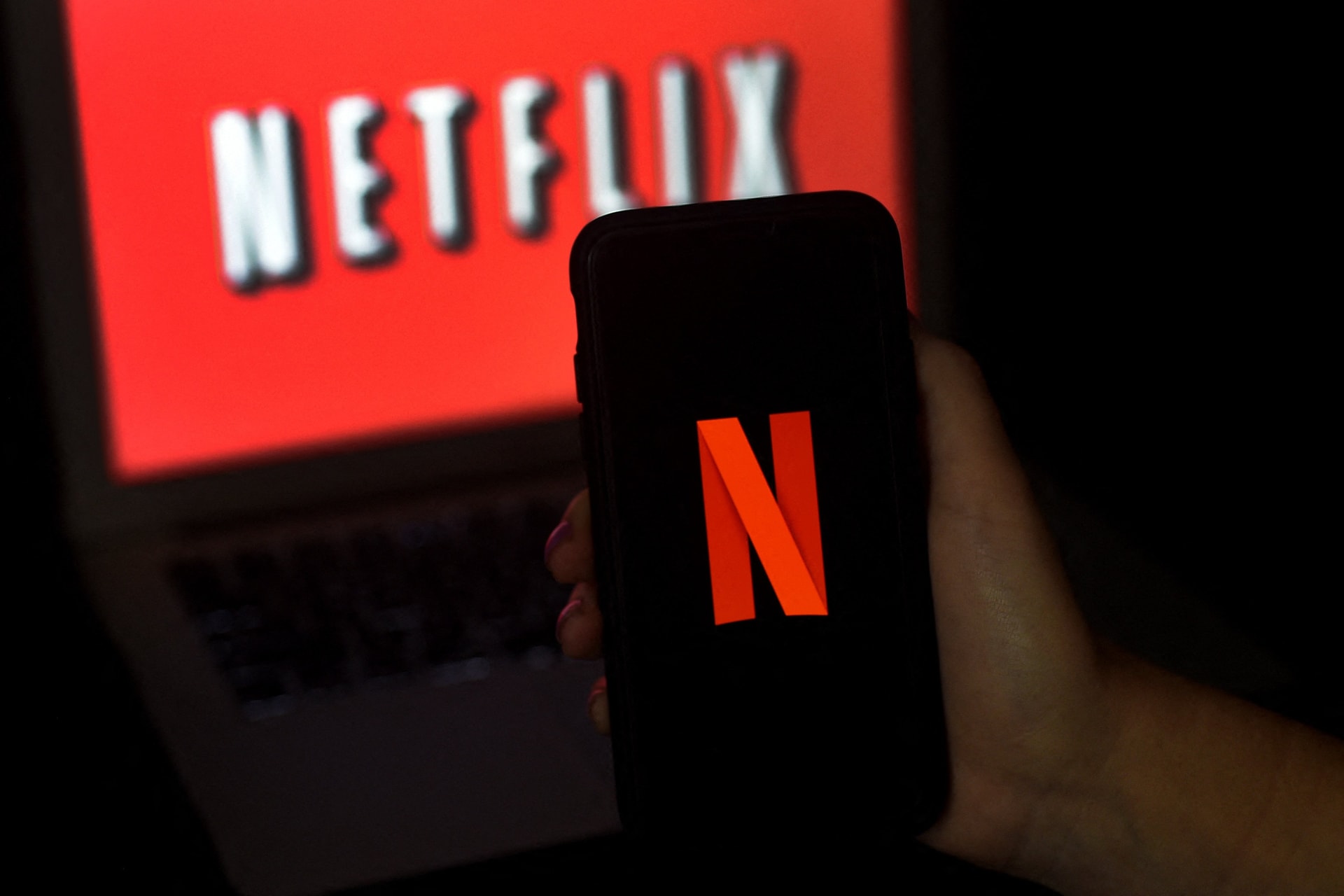 Váratlan hírt közölt a Netflix