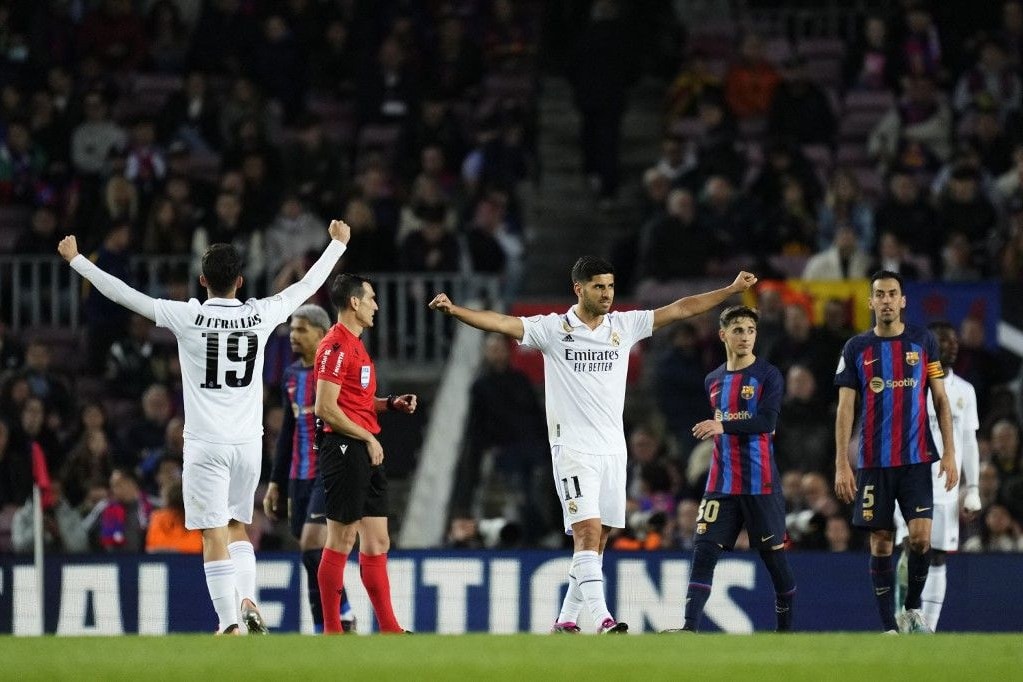 Barcelonai sikerével döntős a Real Madrid