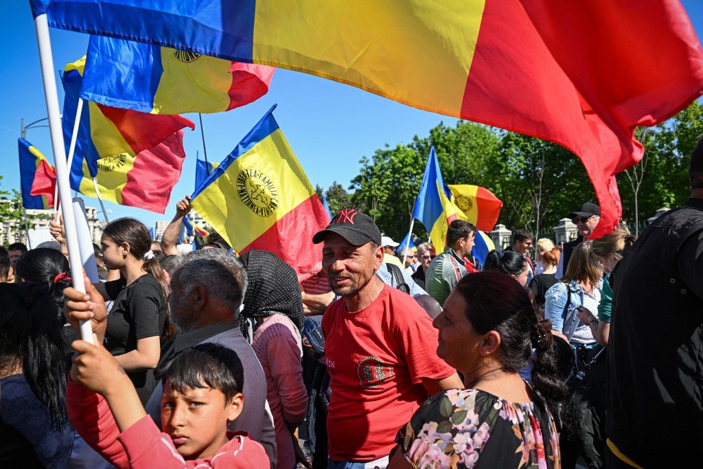 Magasabb bérekért tüntettek a pedagógusok Bukarestben
