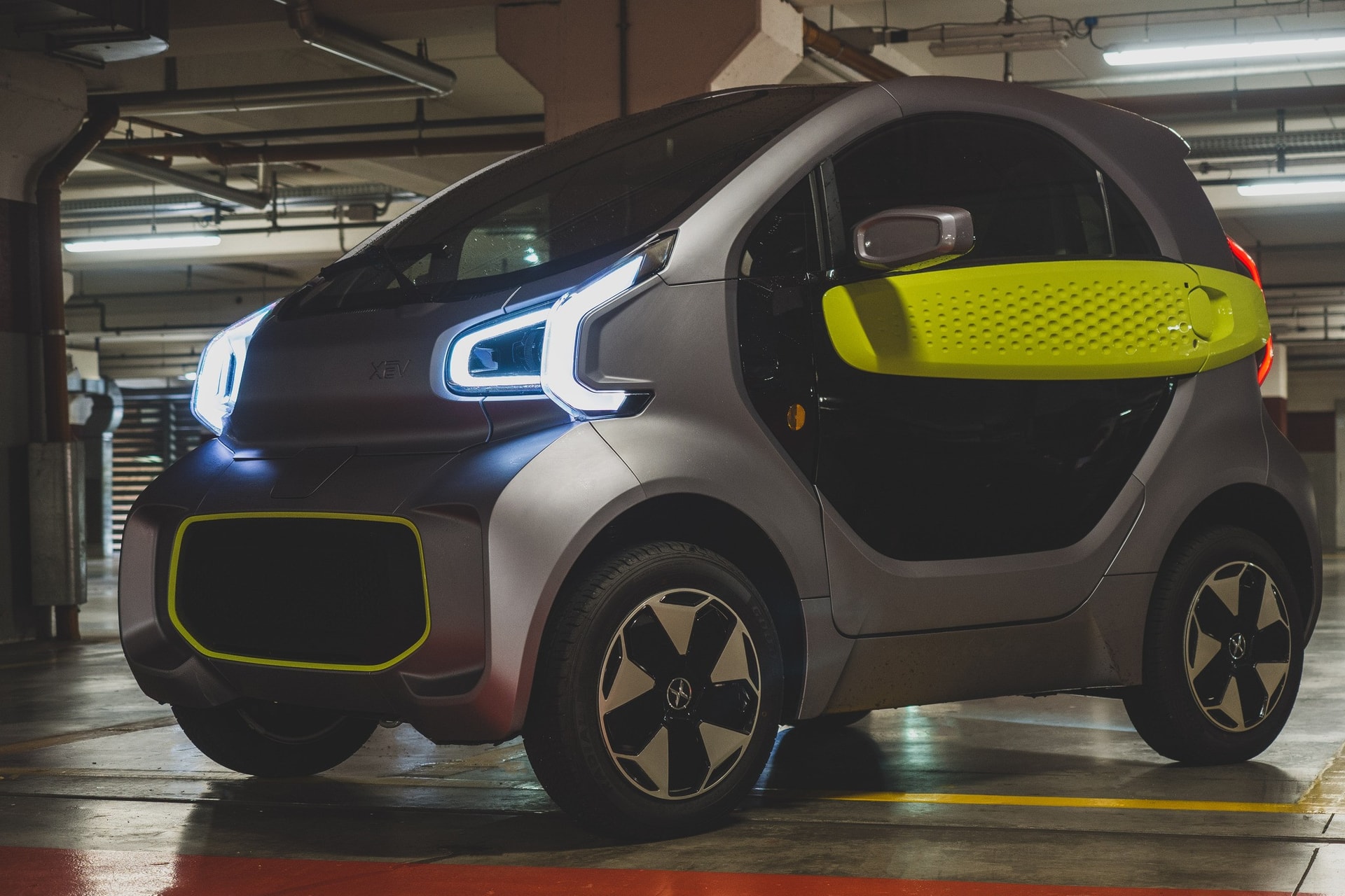 Bemutatkozott a részben 3D-s nyomtatással készülő városi elektromos kisautó