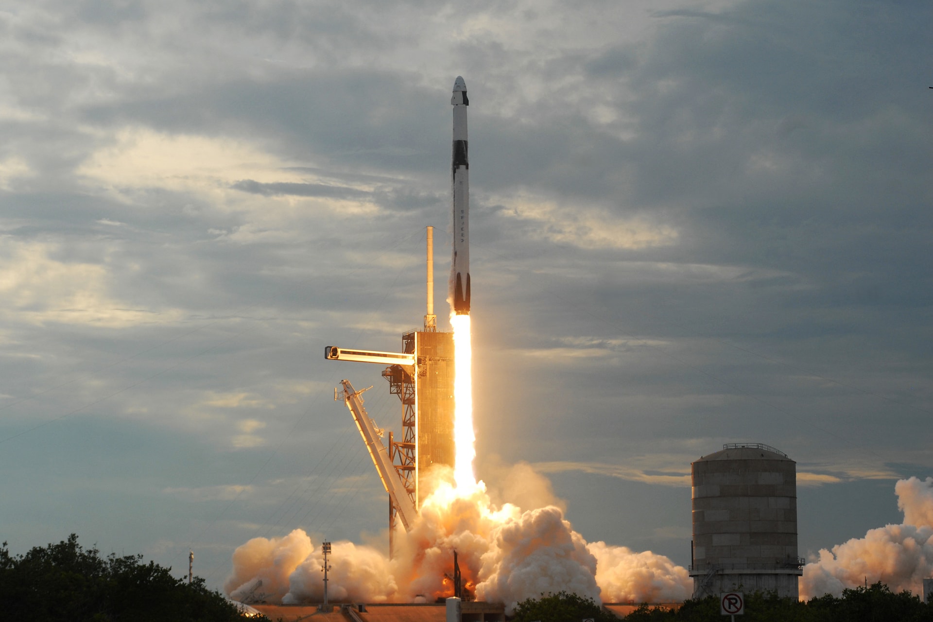 Visszatért a Földre az Axiom Space második, magánszemélyeket szállító űrhajója