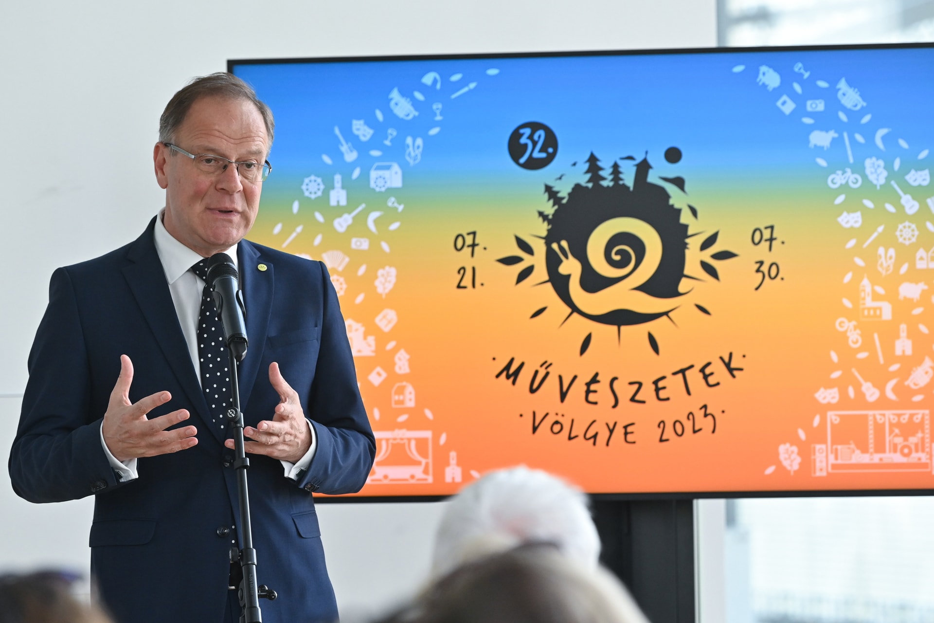 Navracsics: A kultúra közösségeket hoz mozgásba