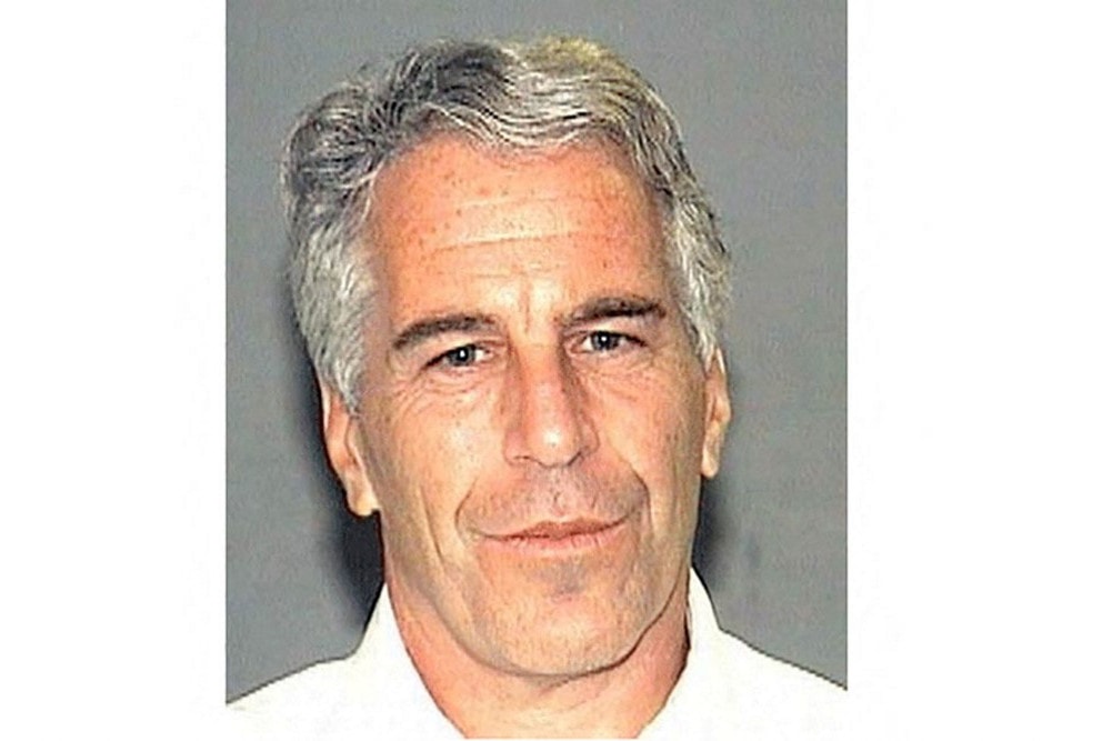 Hetvenöt millió dollárt fizet a Deutsche Bank Jeffrey Epstein áldozatainak