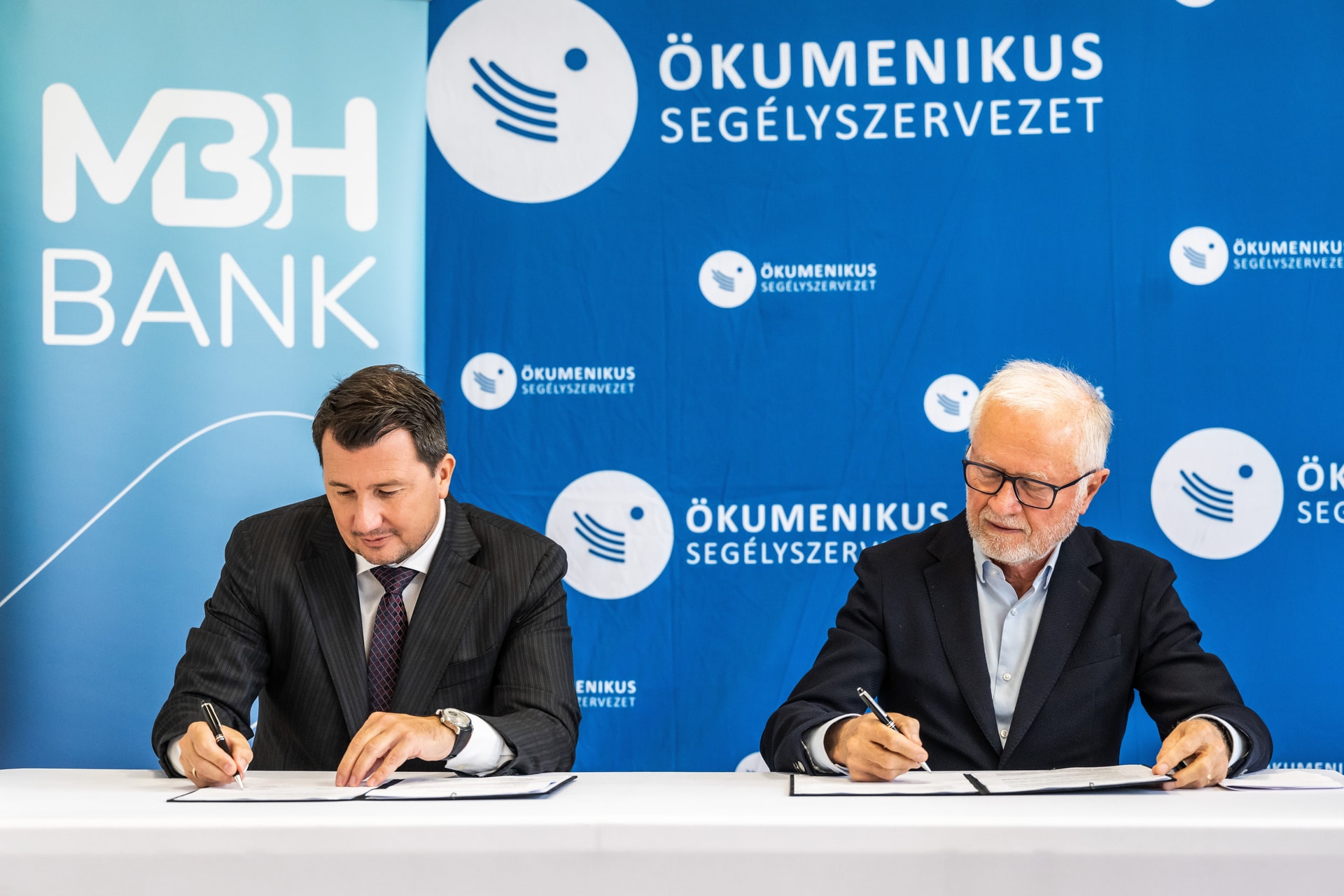 Az első digitális bankkapszulát adták át Budapesten, az Állatorvosi Egyetemen