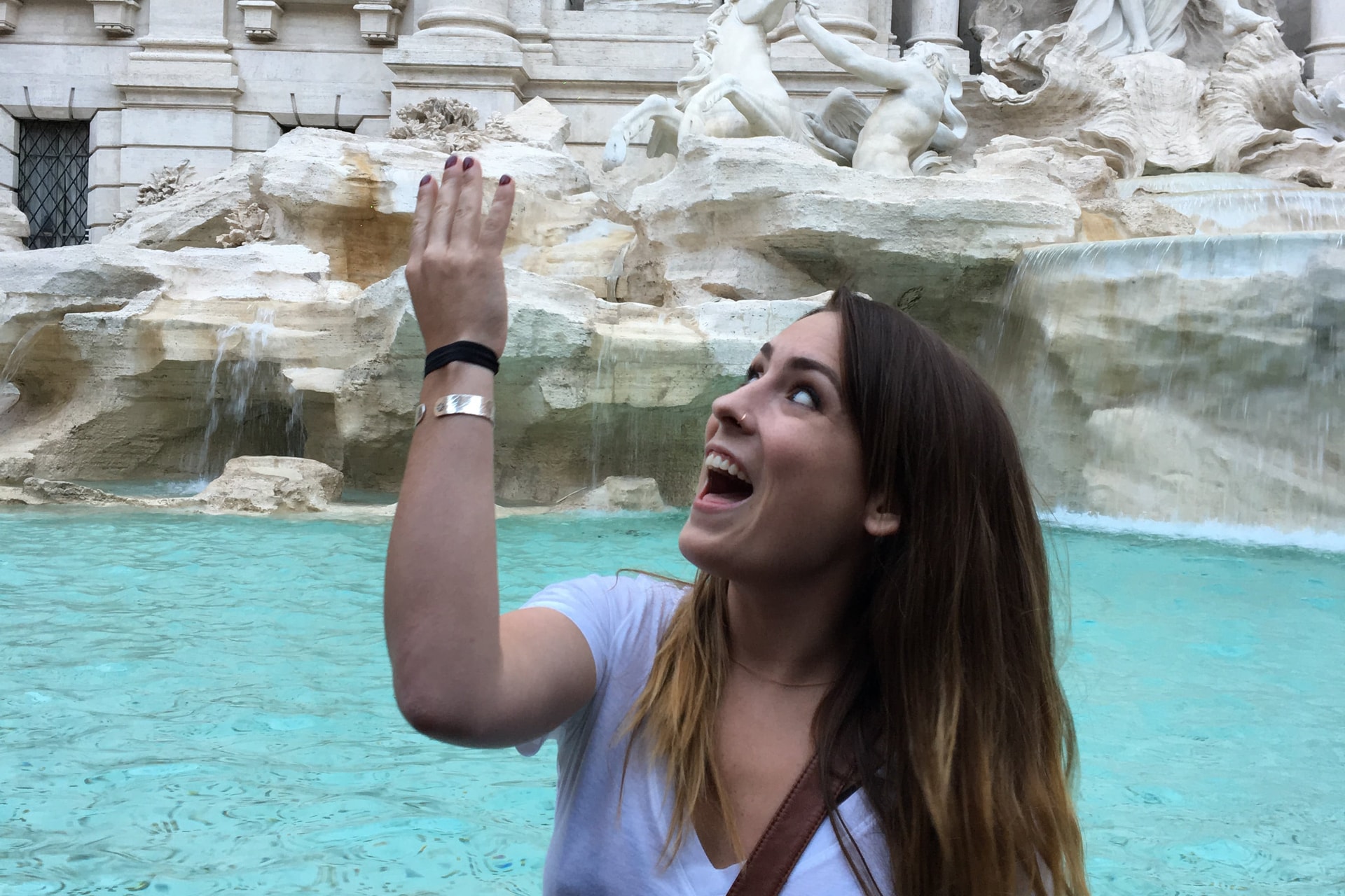 Mi történik a Trevi-kútba dobott érmékkel?