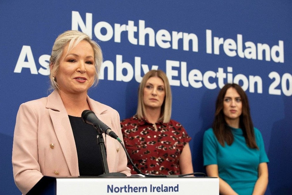 Tarolt a Sinn Féin