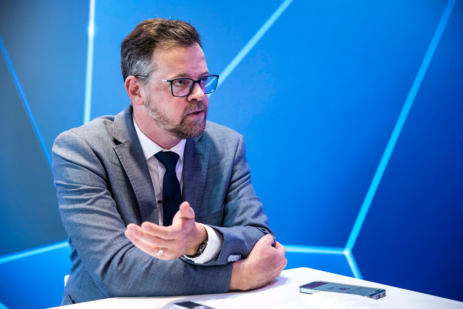 „A liberalizmus egy olyan ideológia, amelynek mindkét lába szilárdan a levegőben gyökerezik”