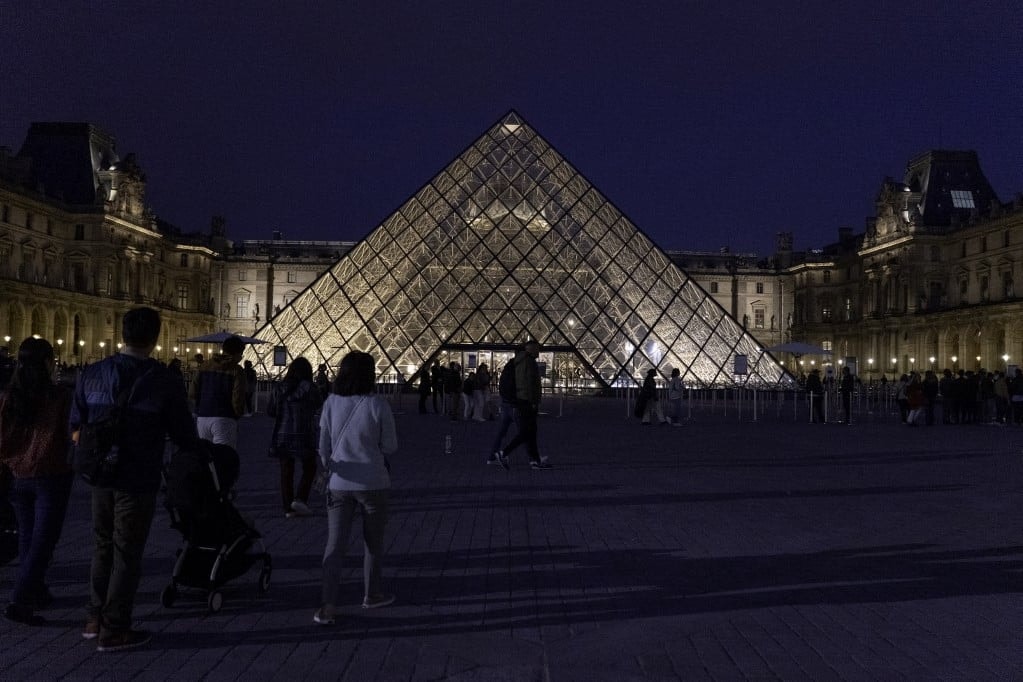 A Louvre-ban állítják ki a párizsi Notre-Dame-székesegyház kincstárának gyűjteményét