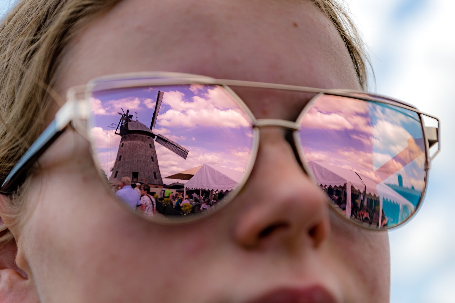 Érzékszervi szuperképességgel ruházhatja fel a jövőben viselőit egy szemüveg
