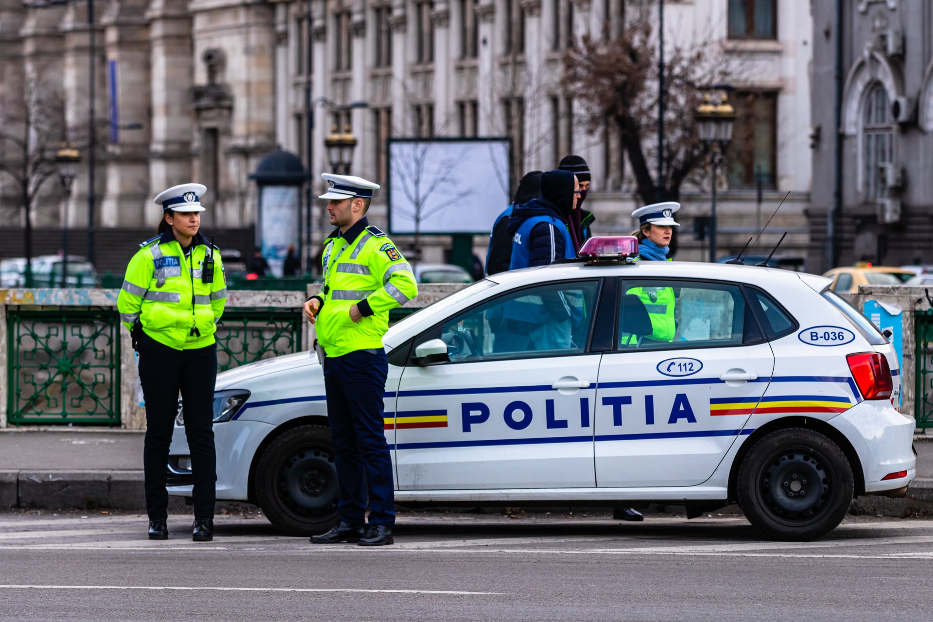 Nemzetközi embercsempész-hálózat egyik vezetőjét fogták el Romániában