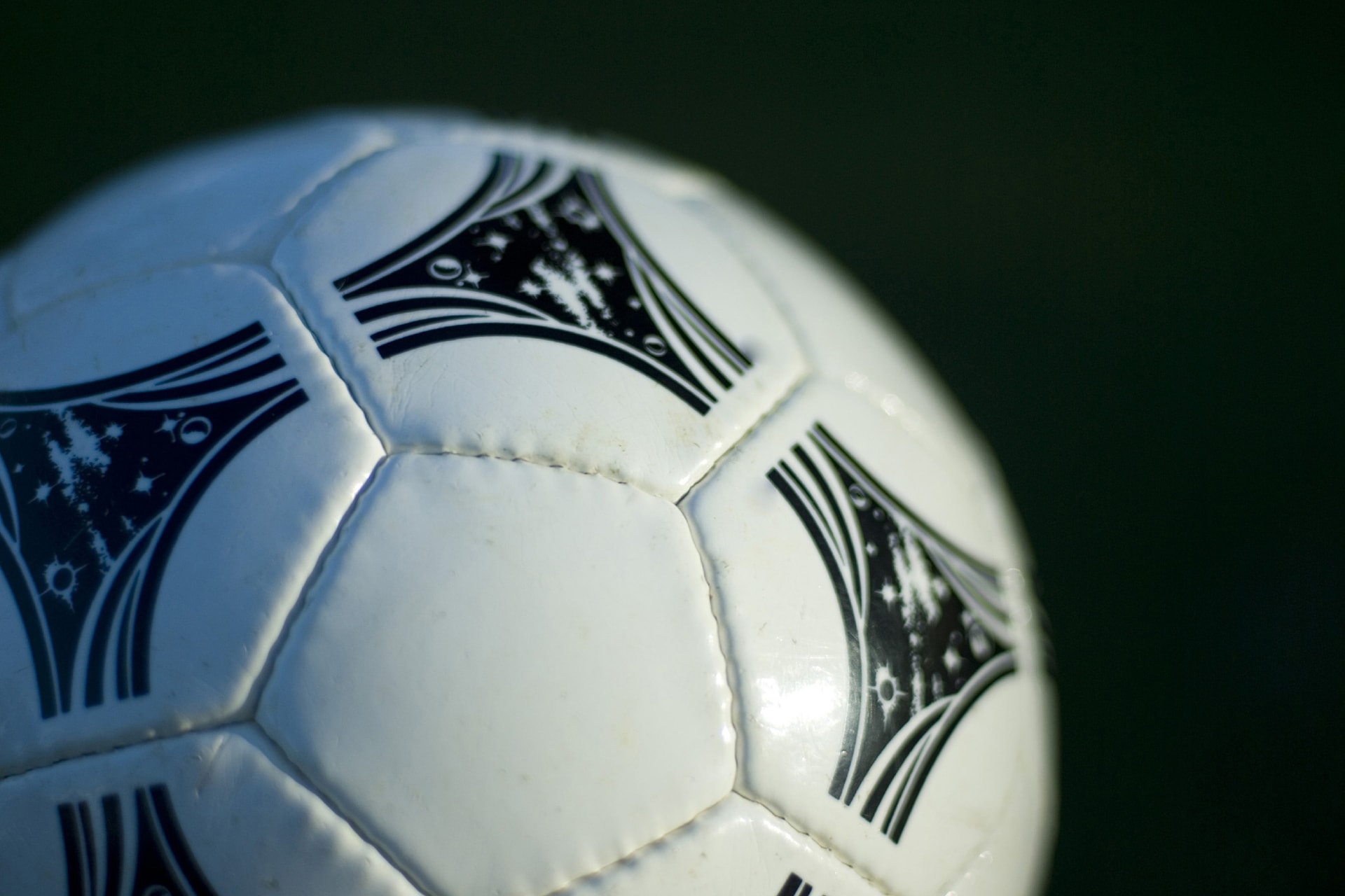 Futballpályát és futókört adtak át a zánkai Erzsébet-táborban