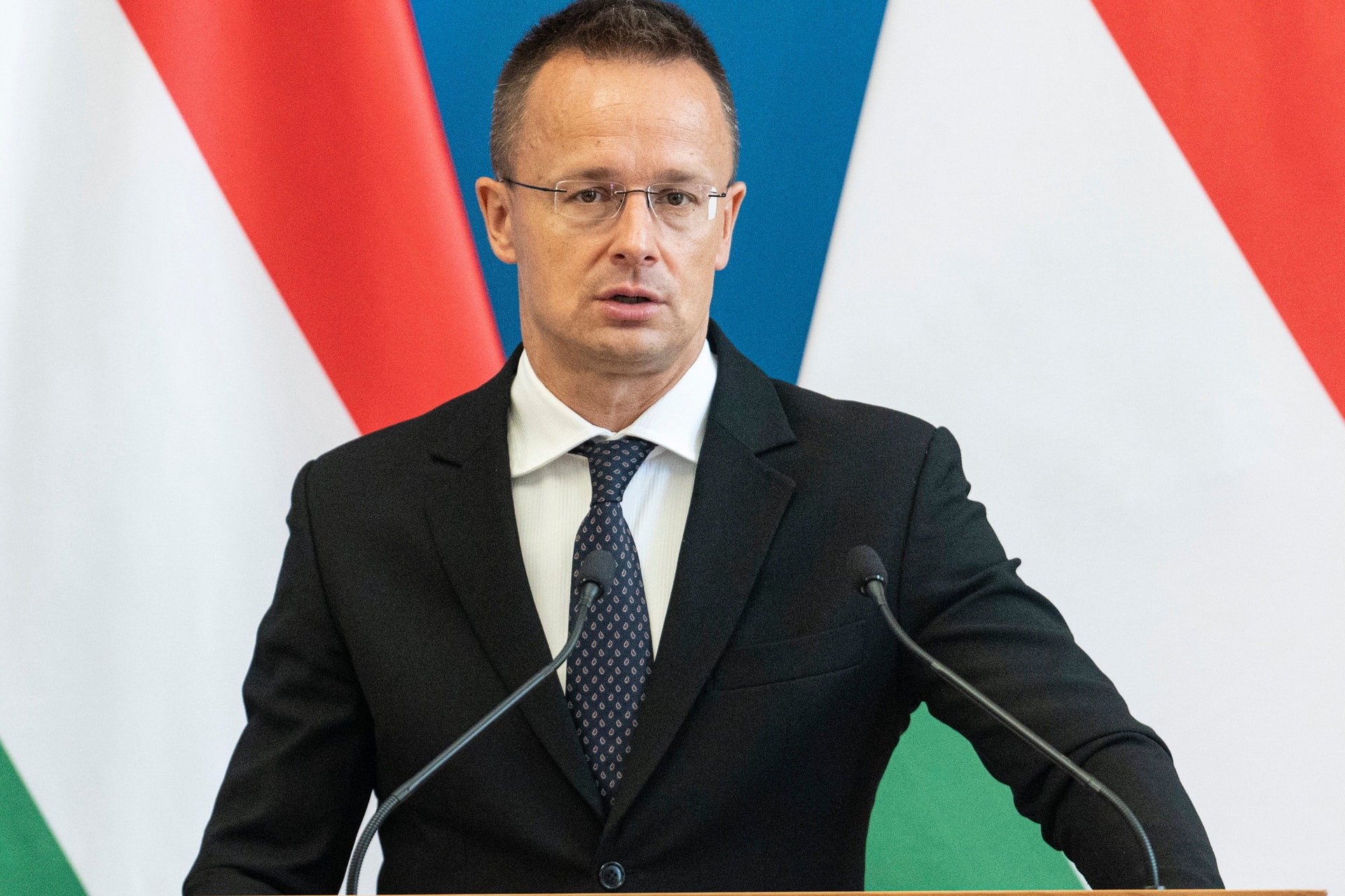 Szijjártó Péter: 36 milliárd forintos autóipari beruházással 300 új munkahely jön létre Győrben