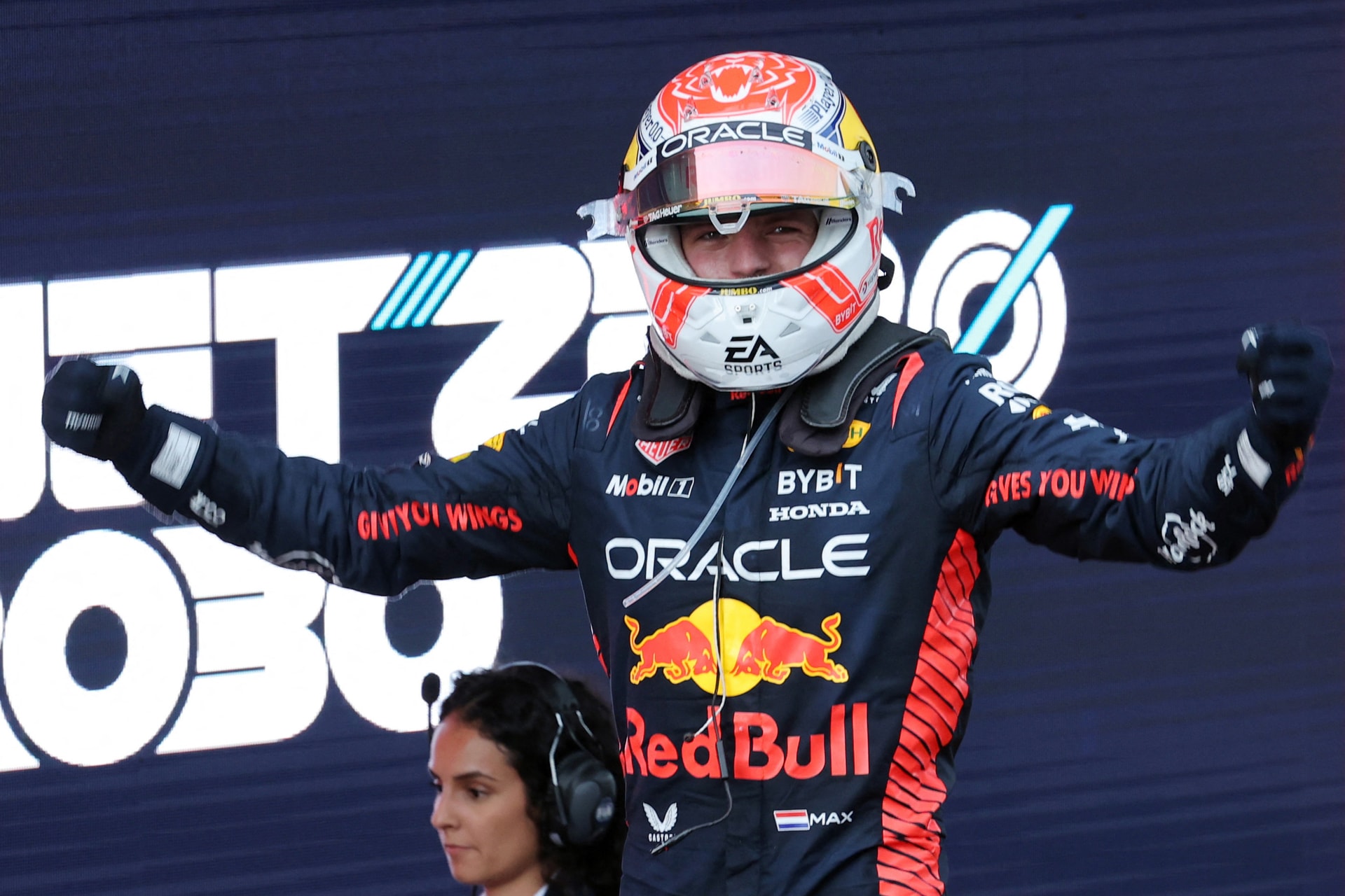 Verstappen Silverstone-ban is legyőzhetetlen volt