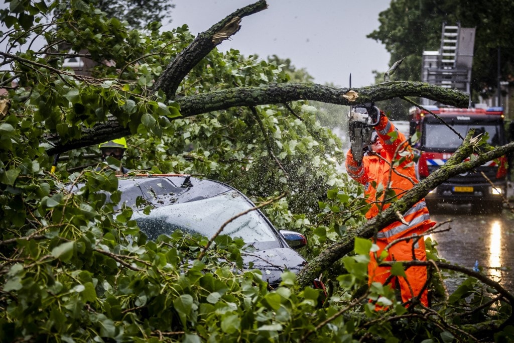 Vihar után: Veszprém és Fejér vármegyében adott sok munkát a délutáni rossz időjárás a tűzoltóknak