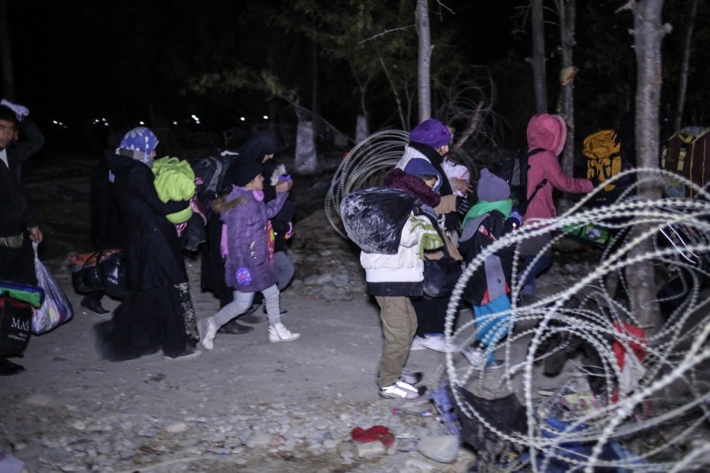 A kormány online hirdetéseivel a migráció veszélyeire akarja felhívni a figyelmet