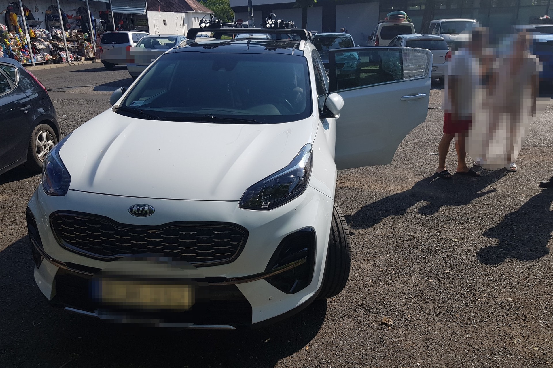 Dráma: forró autóban rekedt egy gyermek a Balatonnál