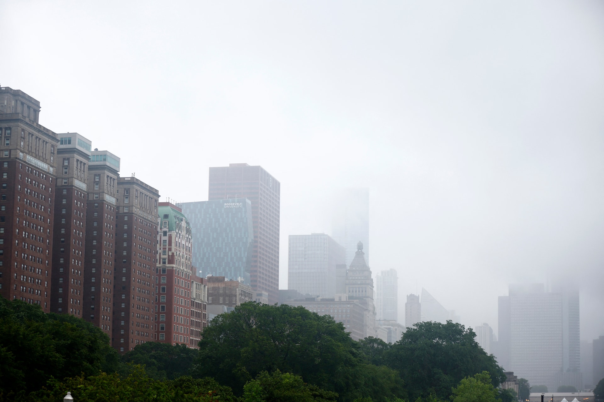 A Chicago környéki viharok miatt autópályákat zártak le