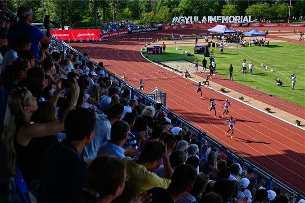 Molnár Attila olimpiai szintes 400 méteren