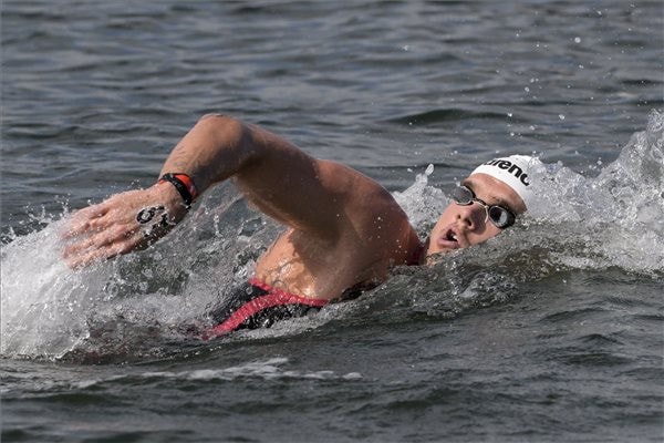 Vizes vb: Pádár és Márton továbbjutott, Rasovszky újabb számban úszott olimpiai szintet