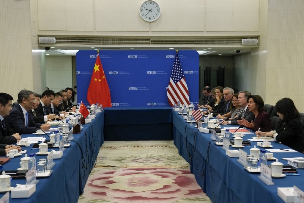 Pekingben találkozott a kínai és az amerikai kereskedelmi miniszter