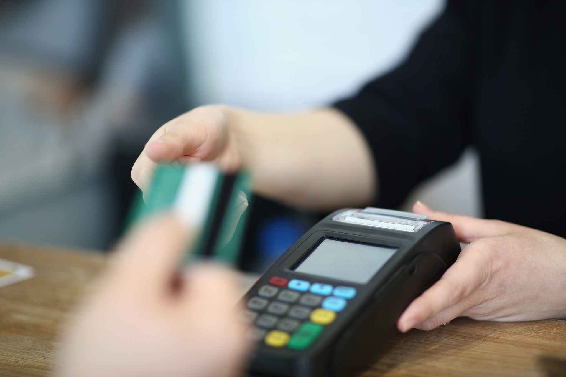 Nem lehet majd az egyik nagybank bankkártyáival fizetni