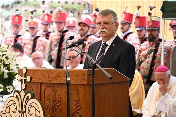 Kövér László: A hit és az összetartozás erejével szemben minden fegyver, pénz és propaganda hatástalan