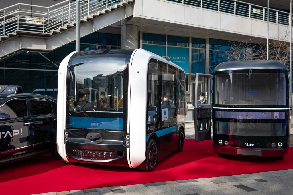 Önvezető buszok szállítják az utasokat San Franciscóban